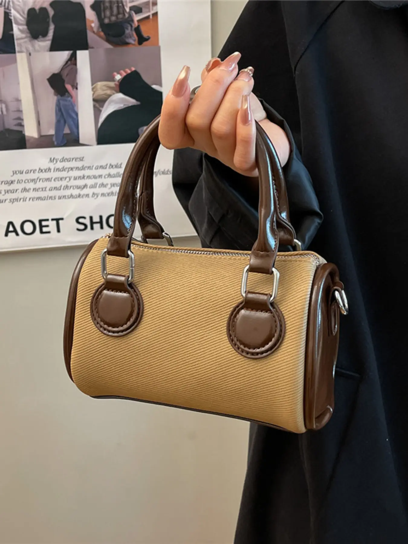 Women's Bowling Bag Handbag New Fashion High-End Pillow Bag Versatile Crossbody Bag, Stylish and Trendy Shoulder Bag for Daily Use