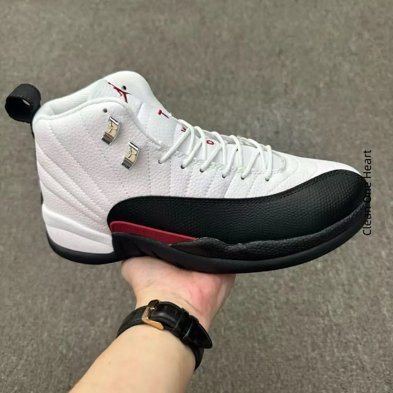 Men Hip‑Hop Retro High‑Top Sneakers, Black‑White Pebbled Leather With Red Accent, Durable Street‑Style Athletic Footwear