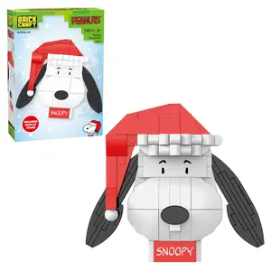 Peanuts Snoopy Christmas 141-Piece Brickcraft Building Set