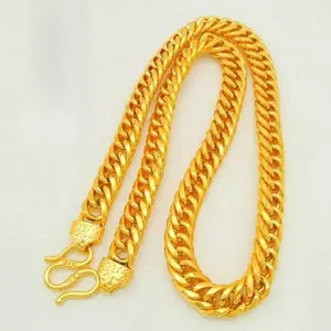 High-End Glossy Gold Necklace Imitation Gold Texture Daily Commute Party Versatile Collarbone Chain Vintage Matte Gold Choker Yellow Metal Material