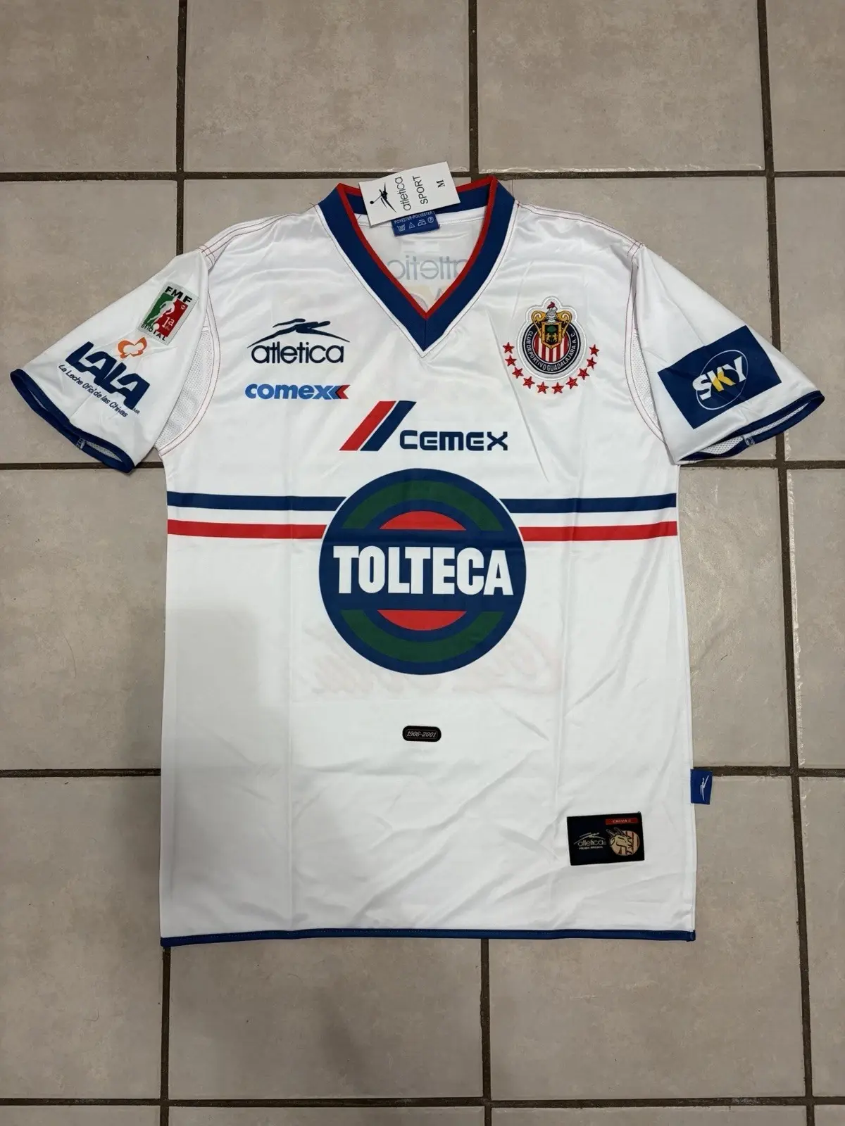 Chivas Del Guadalajara 2001/02 Retro White Jersey
