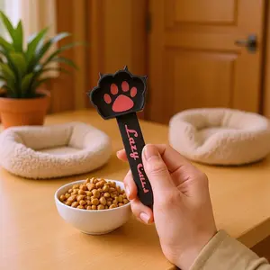 Creative Cute Cat Paw Pet Food Spoon, Cartoon Design, Ideal for Cats and Dogs, Fun Feeding Accessory, Durable Plastic Material