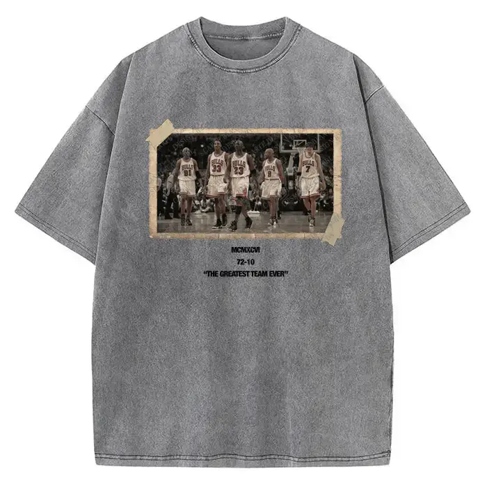 1996 Chicago Squad Vintage Photo T-Shirt The Greatest Team Ever 72-10 Crewneck Cotton Tee
