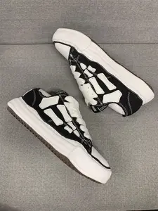 Unisex 2026 New Couple Skate Shoes, Trainer, Bone Pattern Street Style Classic Vintage Casual Daily Wear, Comfortable Fashion Sneakers