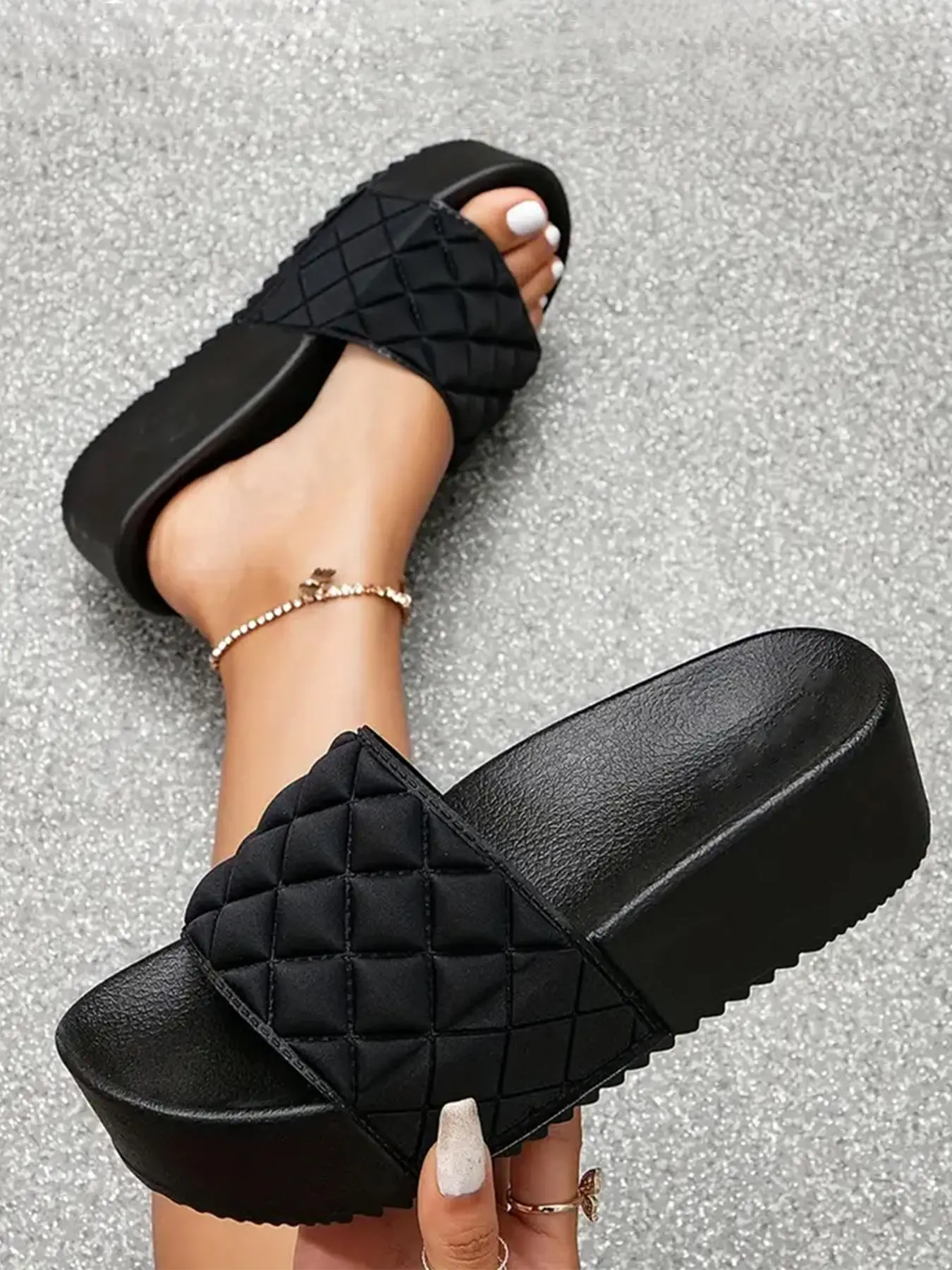 Women's Solid Color Quilted Slip on Flatform Sandals, Casual Comfortable Non-slip Wedge Sandals for Summer, Female All-match Open Toe Shoes for Daily