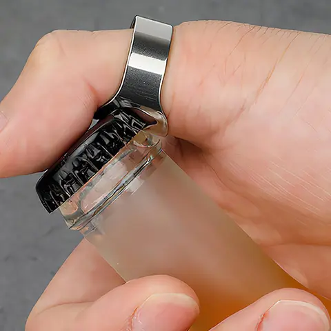 Mini Metal Ring Design Bottle Opener, 1 Piece Portable Beer Opener For Kitchen Canteen Bar Party