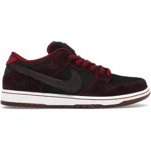 Nike SB Dunk Low Riot Skateshop