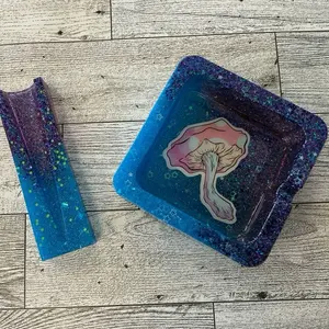 Ashtray & Cone Holder Set