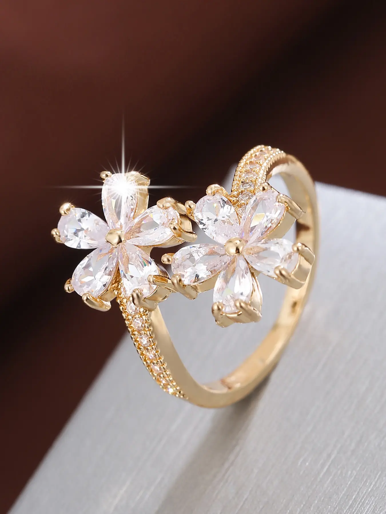 A fresh floral design with an artificial zircon opening for adjustable ladies' rings Adjustable Trendy Rings Cubic Zirconia Rings