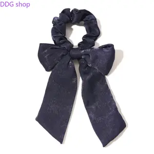 Retro-Style Faux Silk Scrunchie — Detachable Hair Accessory with Bow and Streamers (Crinkled Satin Fabric)