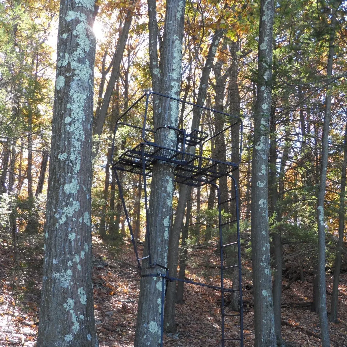 qty:1 - Reign360 - steel construction 48”x59” elevated outdoor 360 degree platform