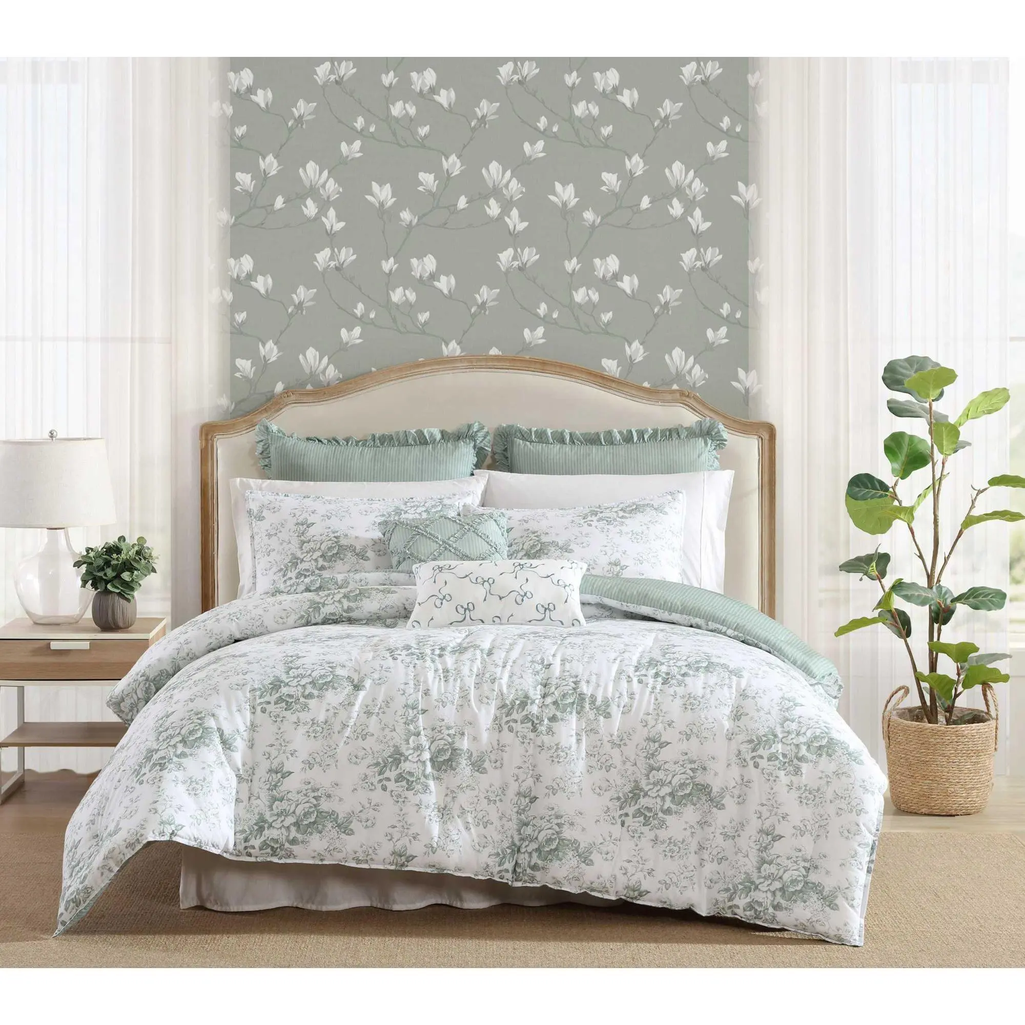 Laura Ashley Toile Delight Green Full/Queen Comforter Sham Set