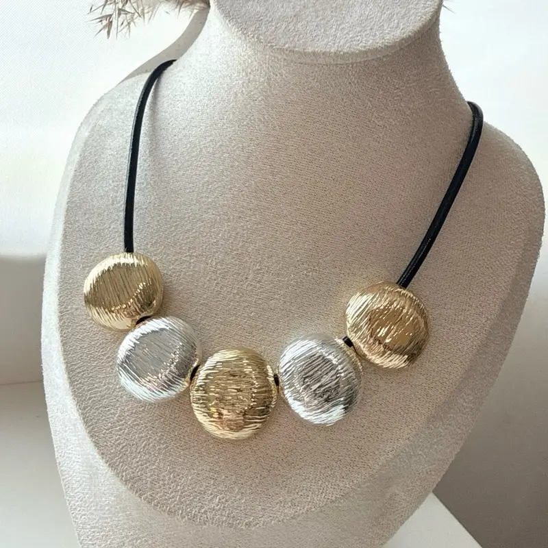 Bicolor Bead Necklace