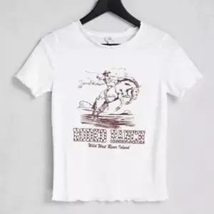 Cream River Island Equestrian Farm T-shirt