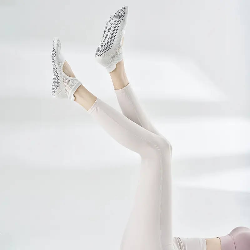 Moonlight White [Short Tube Five Finger] 2 pairs