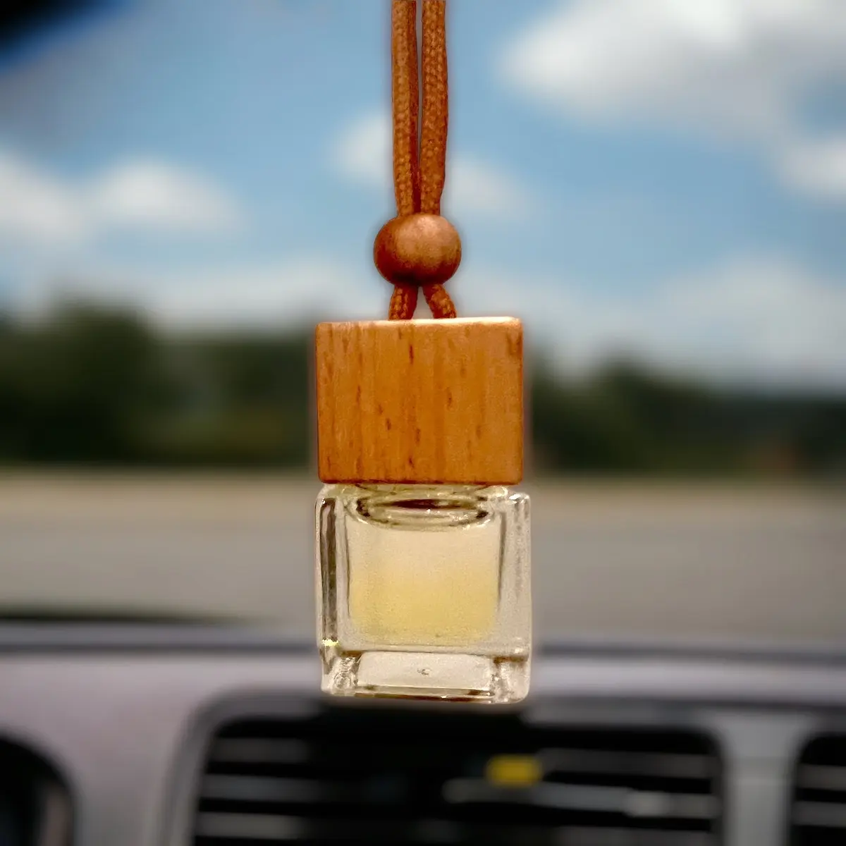 Car Diffuser Kit & Refill Combo, Long-Lasting Highly Scented Liquid Car Deodorizer, Interior Fragrance Decoration Gift, Cars Fragrance