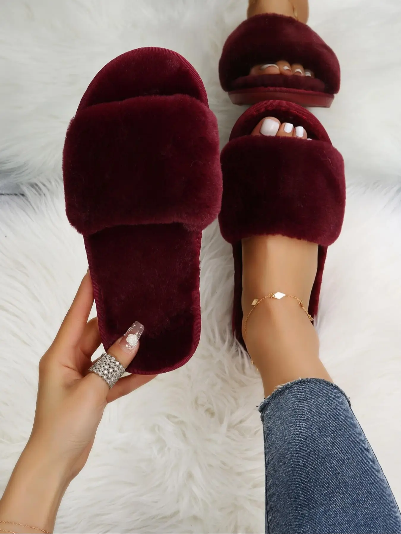 New Comfortable Plush Slip-On Home Slippers, Fuzzy House Shoes, Warm Slippers, Soft Fluffy Footwear, Solid Color Round Toe Soft Sole Cotton Shoes, All Season Lightweight Indoor Non-Slip Durable Flat Slippers