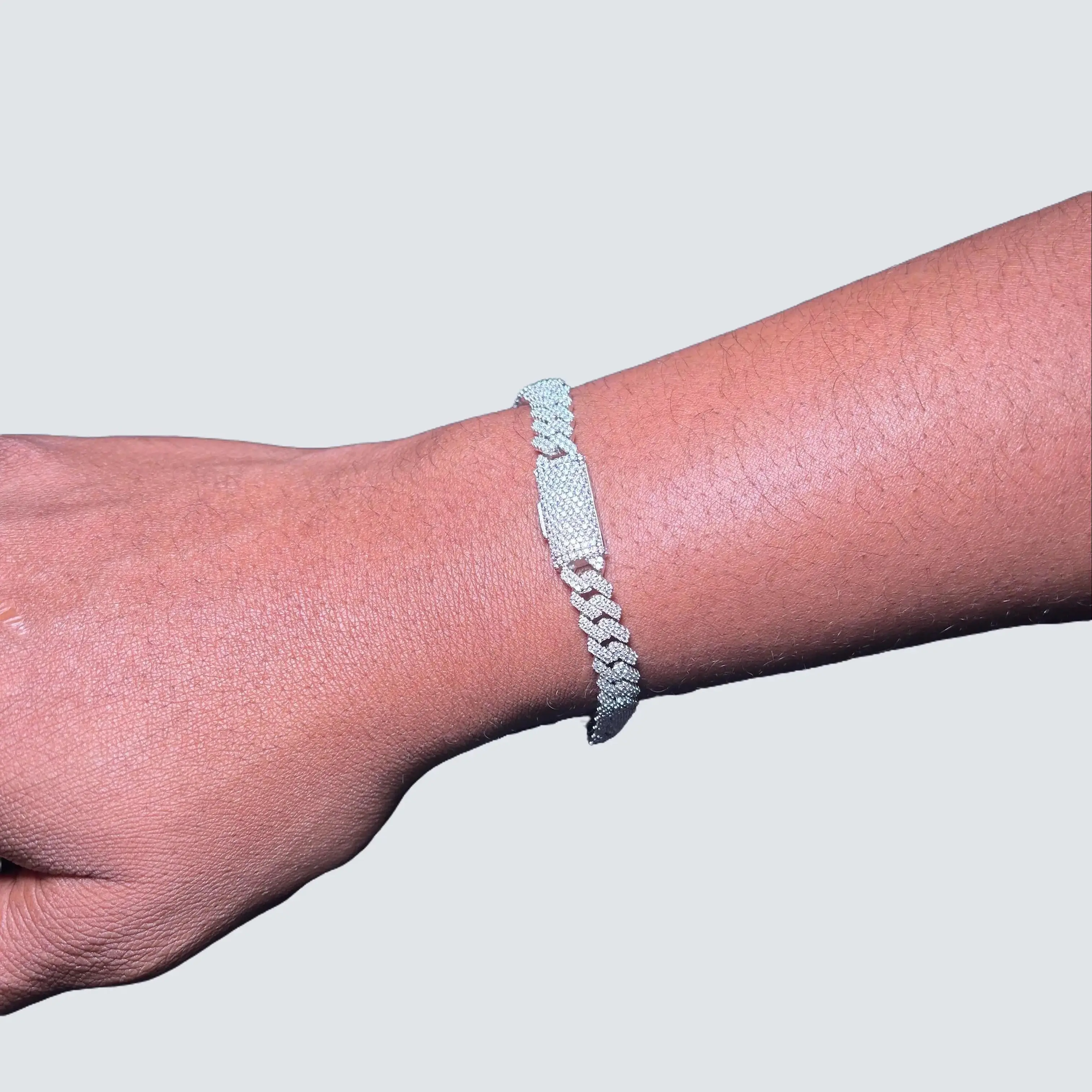 "Robert" 8mm VVS Moissanite Cuban Bracelet