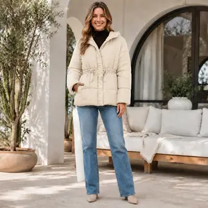 Winter Fashion Thickened Hooded Bread Jacket 2025 for Women Romantic & Elegant White Cotton-Padded Short Jacket with High-End Look outdoorfun