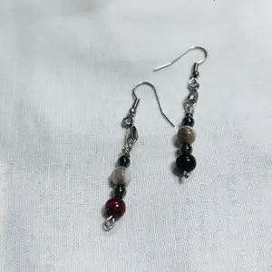 SCS-BWER2-017 Berry Stone Harmony Earrings - Elegant Beaded Design with Multicolor Stones for Women