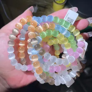 Colorful single-stranded plaster bracelet.