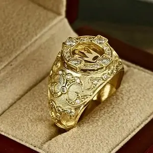 Crown ring - fashion for men, suitable for daily wear and engagement, gift for relatives and friends