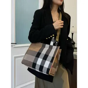 Fresh Style Handbag for Women, Plaid Tote Bag, Large Capacity, Brown Canvas