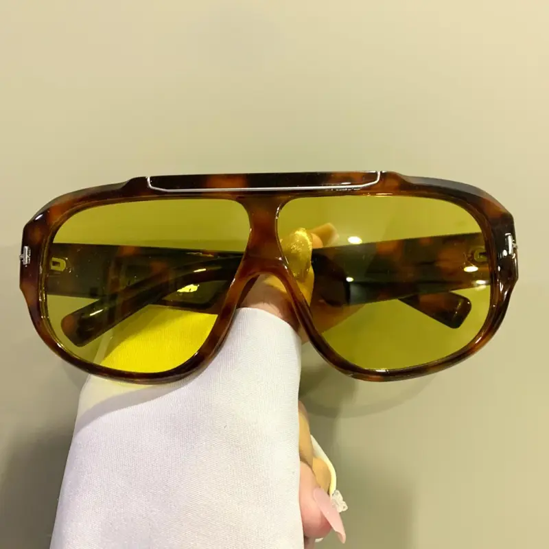 Unisex Vintage Trendy Sunglasses, Retro Outdoor Sports Sunglasses, Fashionable Sunglasses for Men & Women for Everyday Use, Trendy Beach Eyewear, Stylish Glasses, Trendy Shades