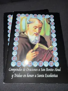 San Benito Libro de Novena y Rezos