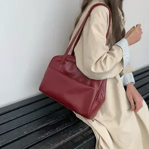 【Groove】 Korean Style Large Capacity Shoulder Bag for Women Autumn 2026 Retro Underarm Tote Bag with Zipper Closure 22cm x 31.5cm x 12cm A4 Files Tablet Umbrella Compatible Hand Wash Only Compact Leather Satchel Fashionable Spacious