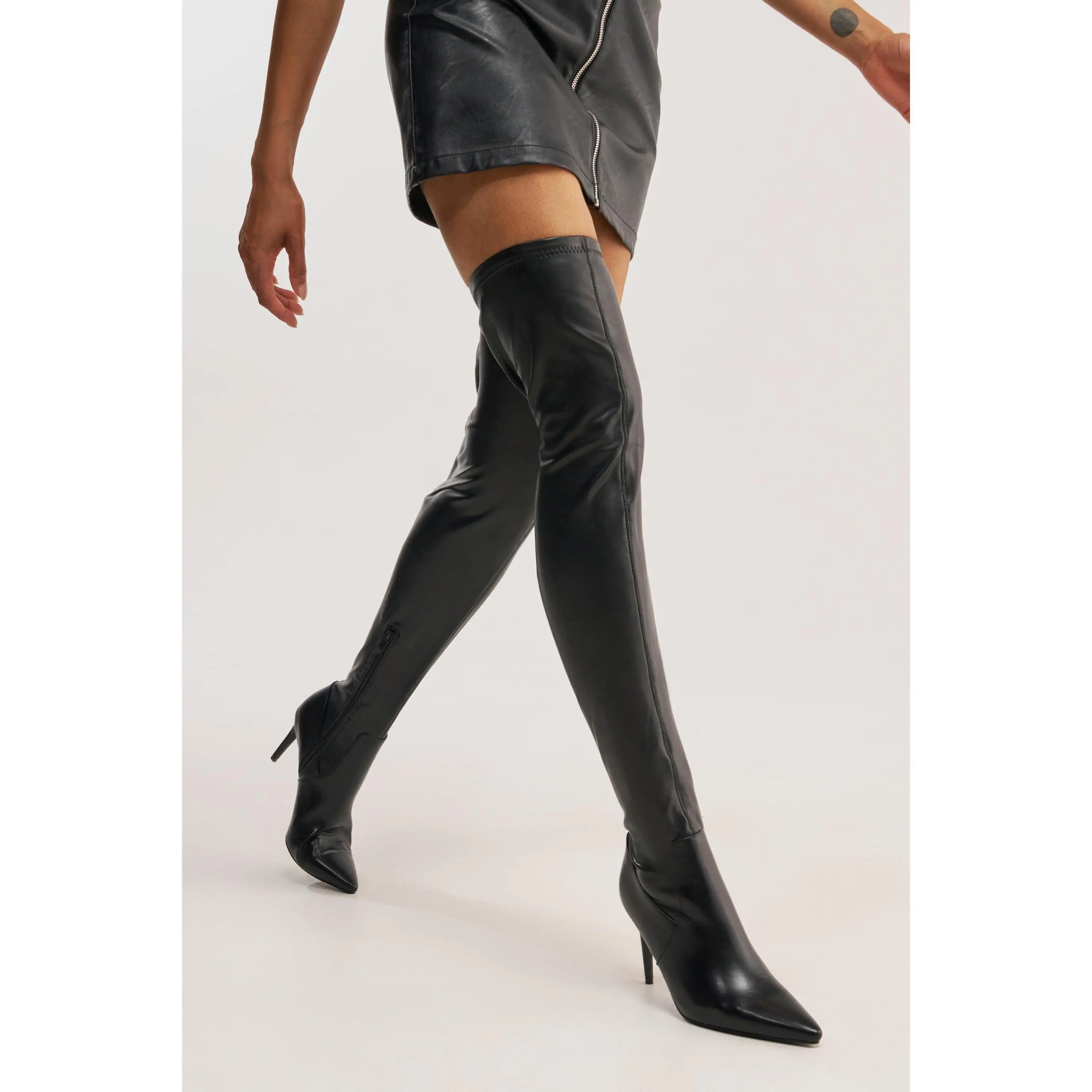 AZALEA WANG PINUP BLACK STILETTO BOOT
