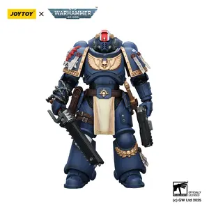 JOYTOY  Warhammer 40,000 1/18  Action Figure Ultramarines Titus with Laurels of Victory JT02779