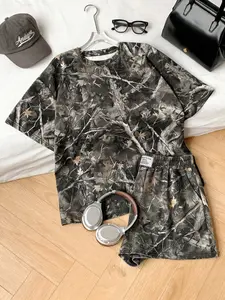 Post-Apocalyptic Leaf Camo Two-Piece Matching Set, Loose Short Sleeve Top + Camo Shorts, Women's Summer Streetwear, American Street Style, Casual, Camouflage