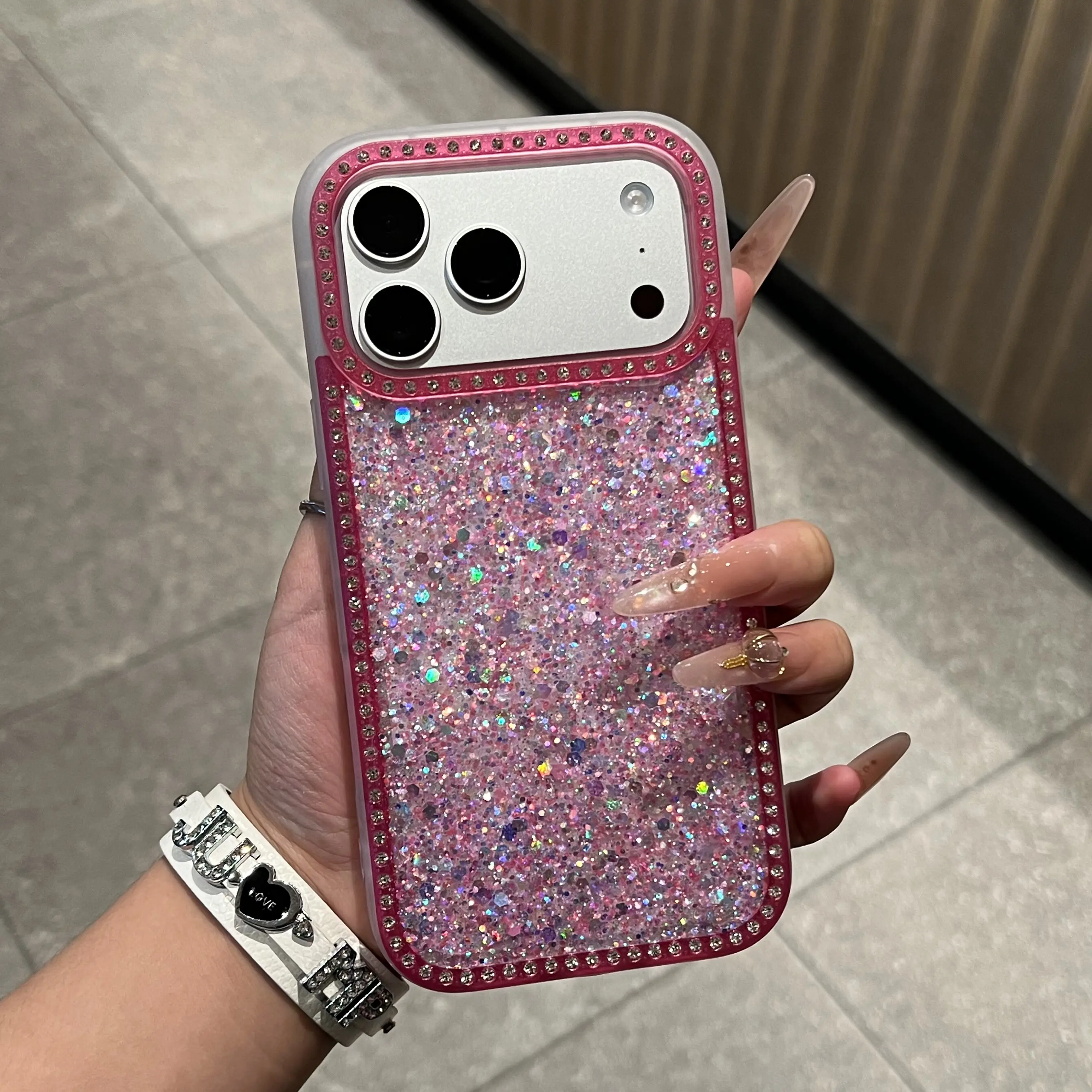 Luxury Rhinestone-Trimmed Sparkly TPU Plastic iPhone Case with Glitter Finish, High-Shine Eye-Catching Glam Artwork, Mobile Phone Accessories for iPhone 17,16,15,14,13,12 Series Devices