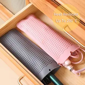 Silicone Heat Insulation Pad for Blow Dryer Brush, Heat Insulator Pink Heat Resistant Silicone Mat Pouch for Flat Iron, Hot Hair Tools, Hair Straightener Soft Protective Cover