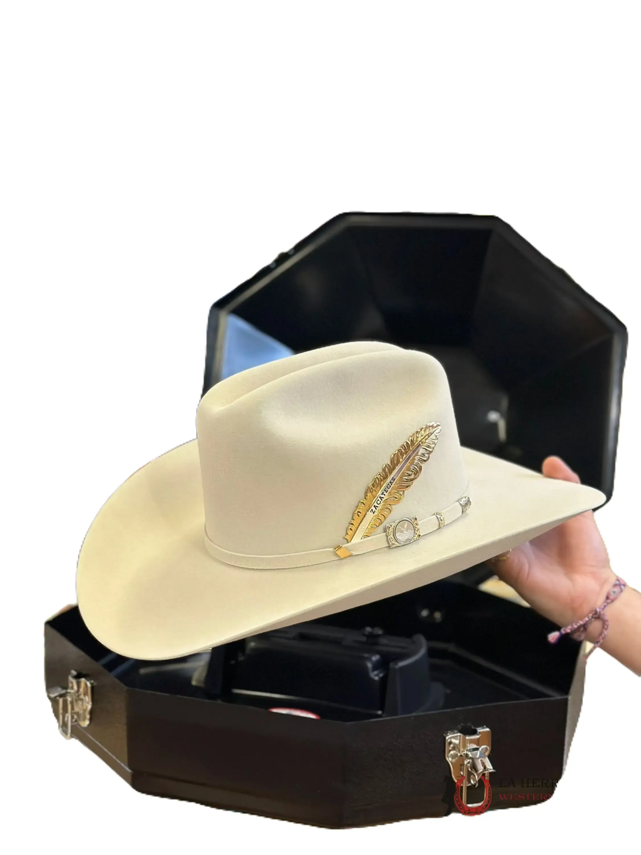 Men's 100X Silver Belly Independencia Style Classic Cowboy Hat - Cow Hide Leather Sweatband, Silver and Gold Toquilla, Stylish Elegant Design, Includes Carrying Case