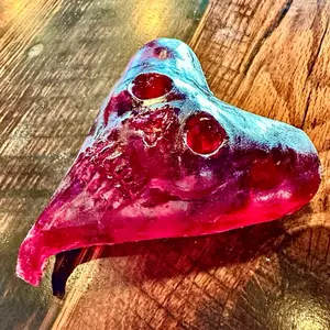 Red Resin Skull Corazőn - Handmade Artistic Sculpture Decor Ornaments Decoration