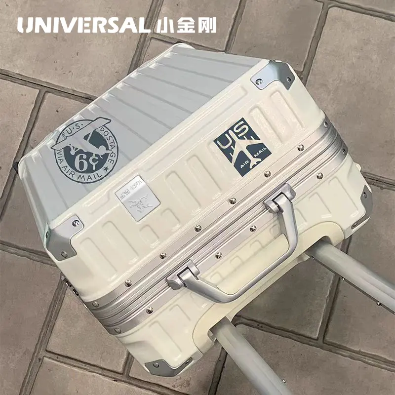 High quality aluminum frame for luggage, sturdy luggage on trolley, TSA lock with rubber wheels