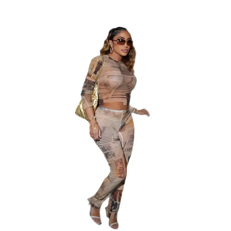 2026 Spring New Arrivals: Women's Fashion Tracksuit  Retro-Print Slimming Round-Neck Top and Fitted Trousers Set Gifts