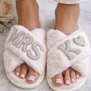 Personalized Mrs Bridesmaid Slippers Custom Bride Slides Rhinestone Wedding Slippers Bridal Shower Gift Honeymoon Footwear Engagement Gift