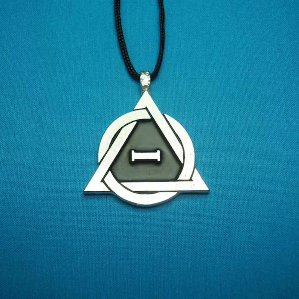 Men Therian Necklace Silver Stainless Steel Therian Pride Symbol Necklace Therian Pendant Necklaces Jewelry Gifts