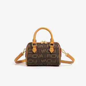 Fashionable Geometric Pattern Crossbody Bag, Lightweight Zipper Shoulder Bag with Adjustable Strap, Trendy All-match Commuter Bag for Daily Used, Purse Women, Unique Bags, Everyday Bags, Sling Purse, Adjustable Strap Satchel, Fashionable Patterned Bag