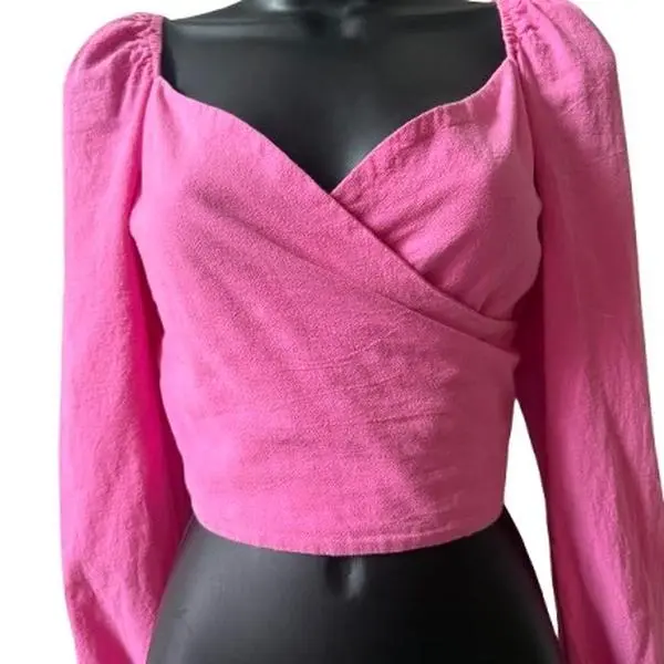 SHEIN Pink Crop Top with Long Sleeves and V-Neck Design for Women 100% cotton size S