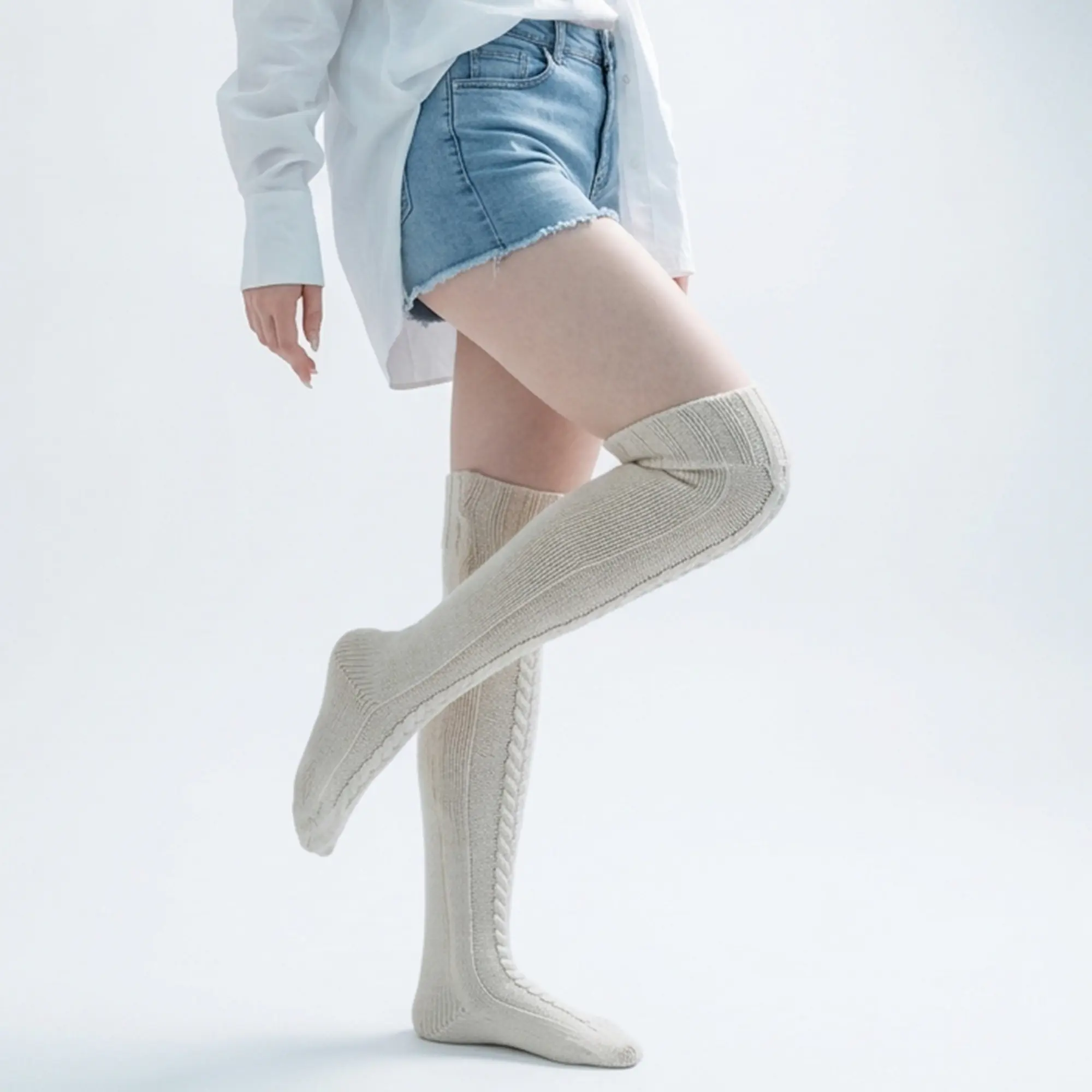 BomKinta Ladies' Knitwear Thigh-High Socks, Fashionable Striped Comfortable Knit Over-the-Knee Socks, Warm Durable Elastic Fit for Fall Boots, Size 5-10, Soft Breathable Style