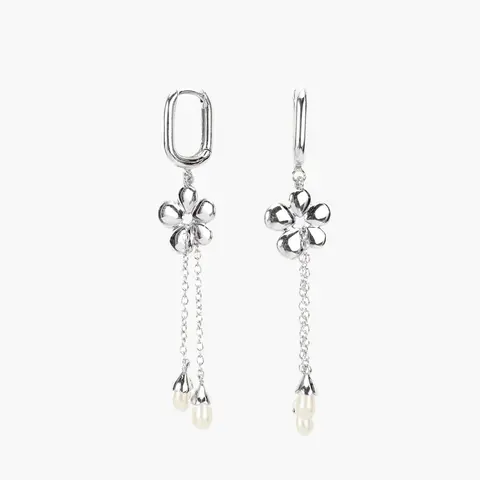 en route Camille Flower Drop Earrings, Romantic Floral Motif with Elegant Dangling Details, Versatile Piece for Feminine Styling & Modern Daily Wear
