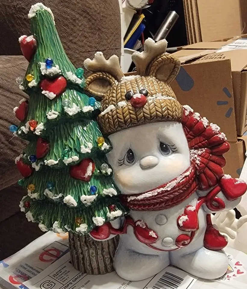 Clay Magic Standing Sad Snowman w/ Hearts & holes  Christmas Unpainted