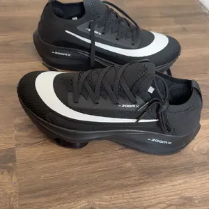 Unisex Letter & Striped Print Casual Breathable Sneakers, Air Sole Sneakers for Daily Wear, Versatile Athleisure Style, Fashionable Running Shoes