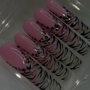 Press On Nails - Long lasting Fake Nails for Perfect Manicure