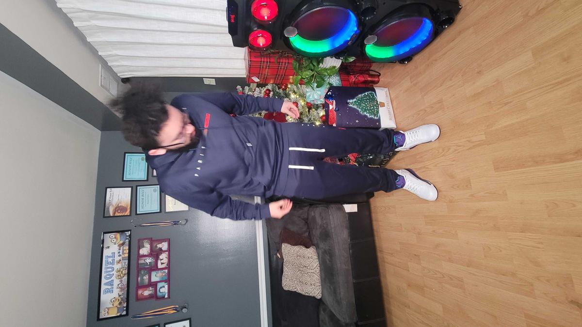 Item: Blue + Blue, L