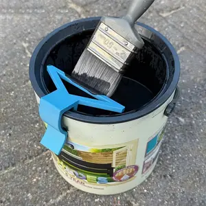 Paint Can Brush Cleaner, Clip-On Paint Scraper, Anti-Drip Paint Holder, Compatible with Various Sizes of Paint Cans And Standard Paint Containers, Keeps Hands Clean, Prevents Leaks And Mess